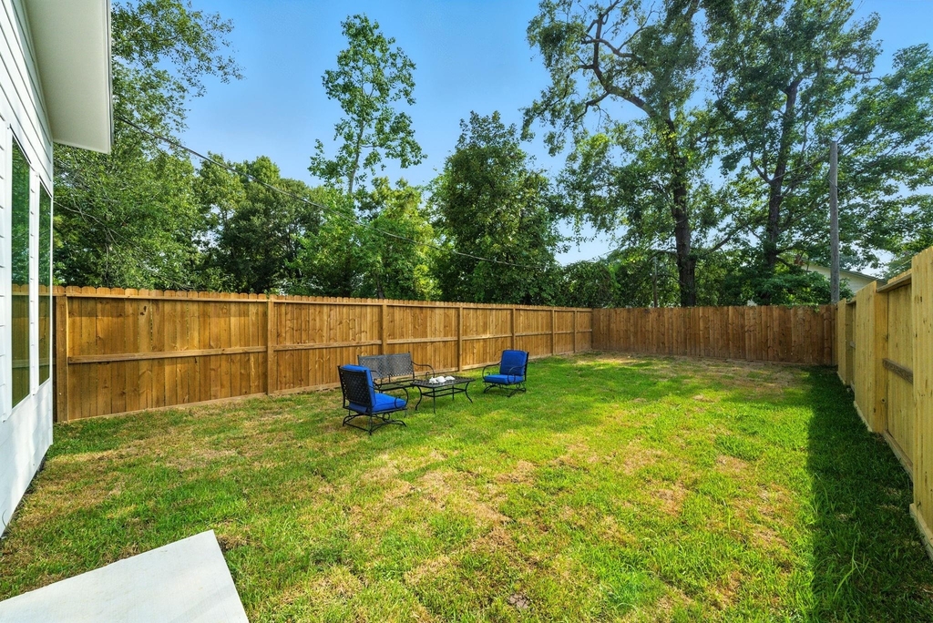 8114 Count Street - Photo 12