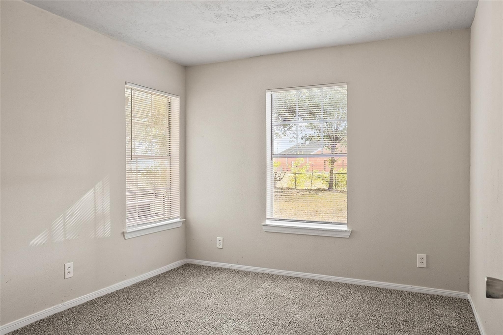 1210 Scott Street - Photo 6
