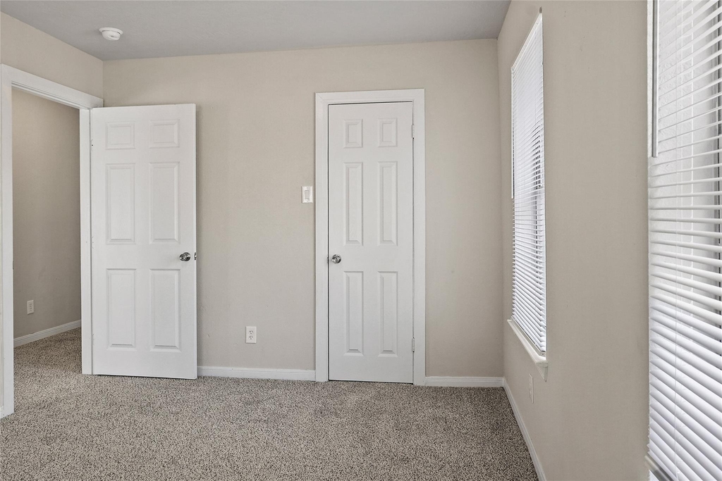 1210 Scott Street - Photo 3