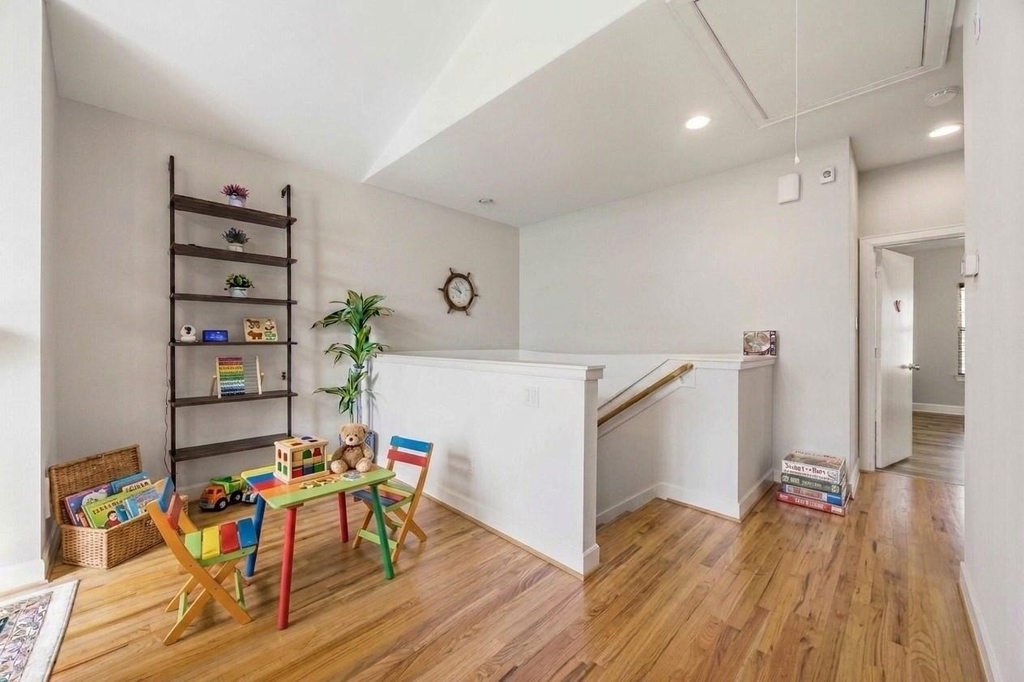 3635 Main Plaza Drive - Photo 9