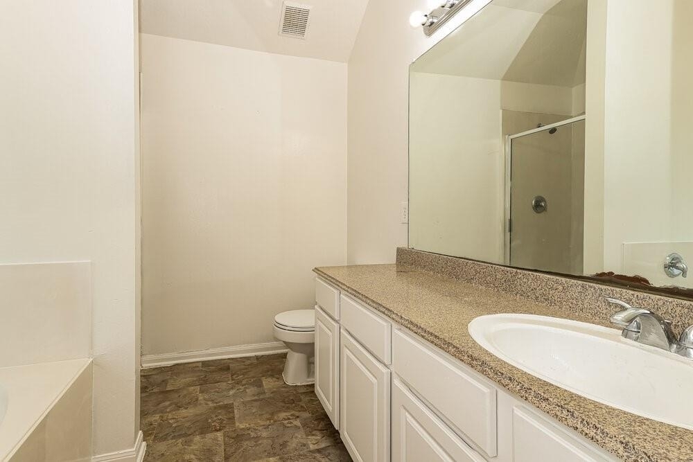 1711 Rock Ridge Drive - Photo 7