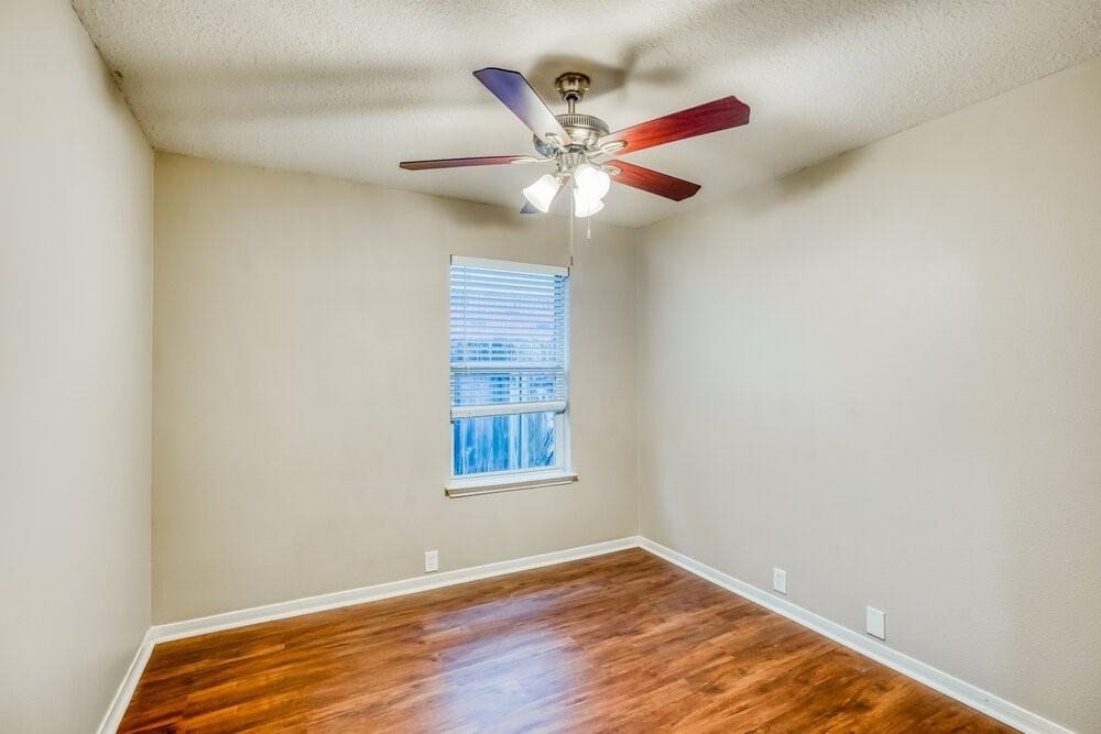 10403 Falling River Drive - Photo 11