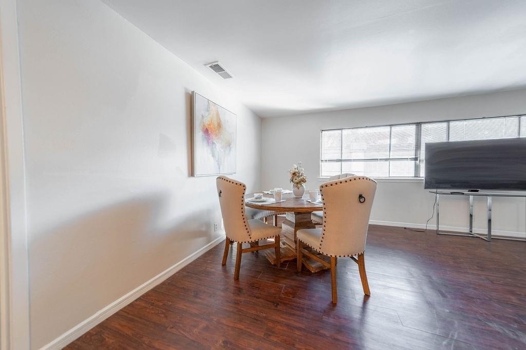 4723 Merwin Street - Photo 4