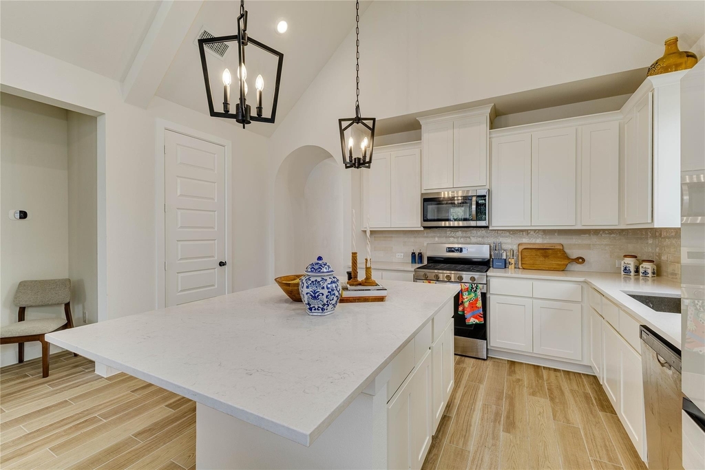 617 Buckaroo Drive - Photo 14