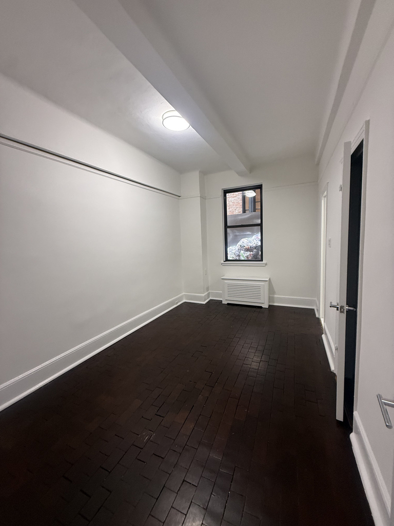 160 West 73rd Street - Photo 3