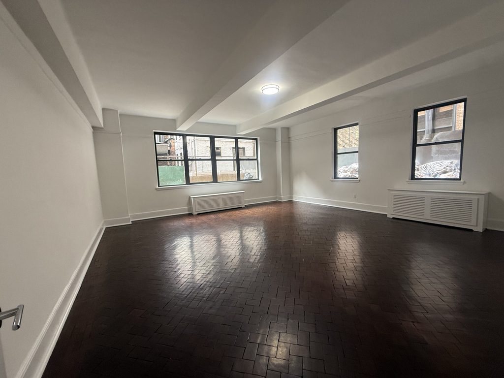 160 West 73rd Street - Photo 0