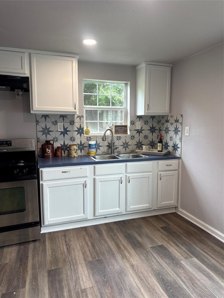 4412 Denmark Street - Photo 10