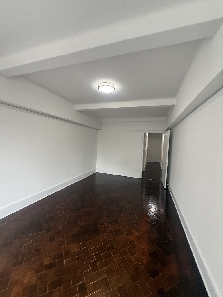 160 West 73rd Street - Photo 2