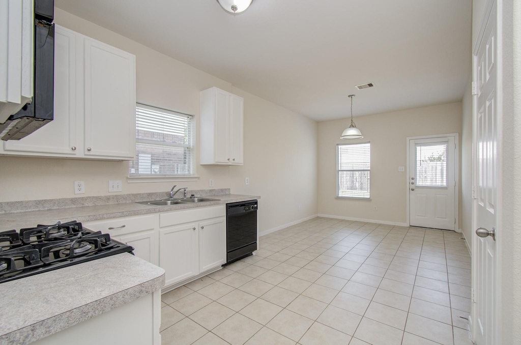 6702 Castle Terrace Ct - Photo 6