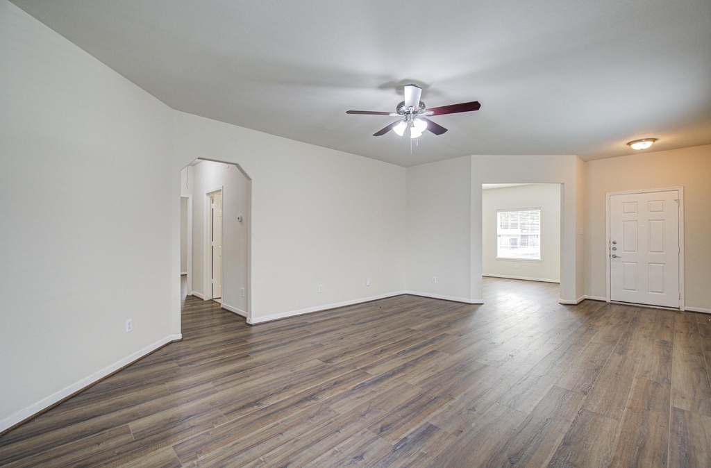 6702 Castle Terrace Ct - Photo 4