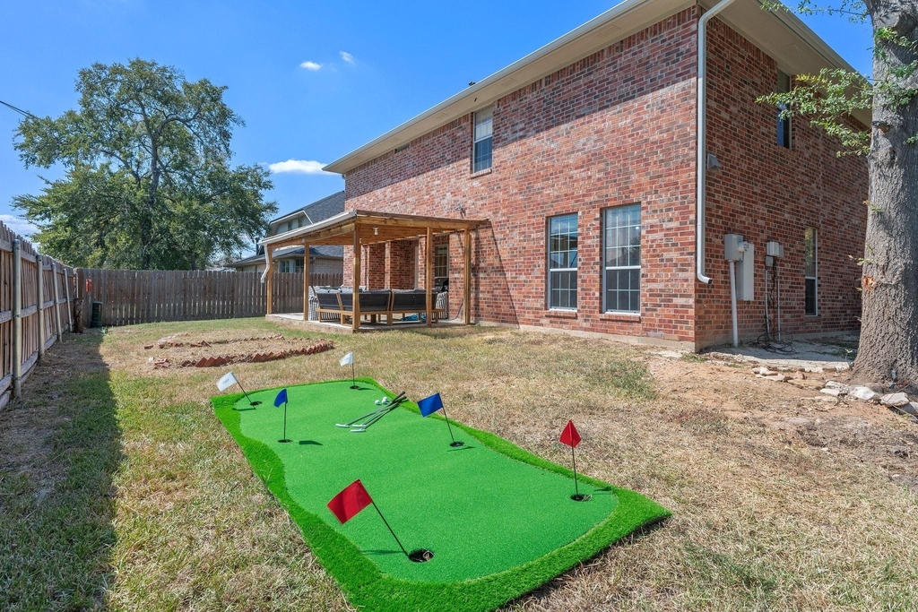 1418 Salem Court - Photo 32