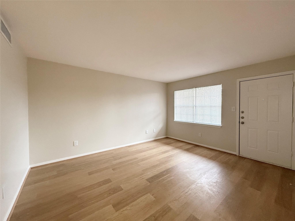 2400 5th Street - Photo 3