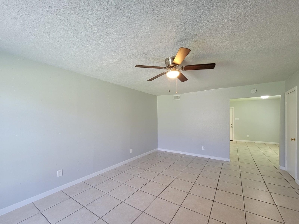 12332 Ormandy Street - Photo 28