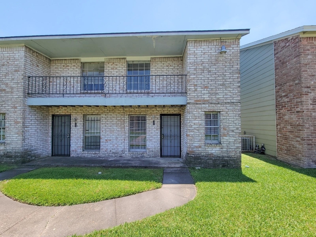 12332 Ormandy Street - Photo 34