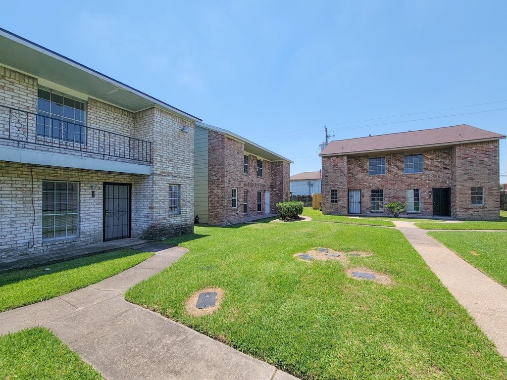 12332 Ormandy Street - Photo 33