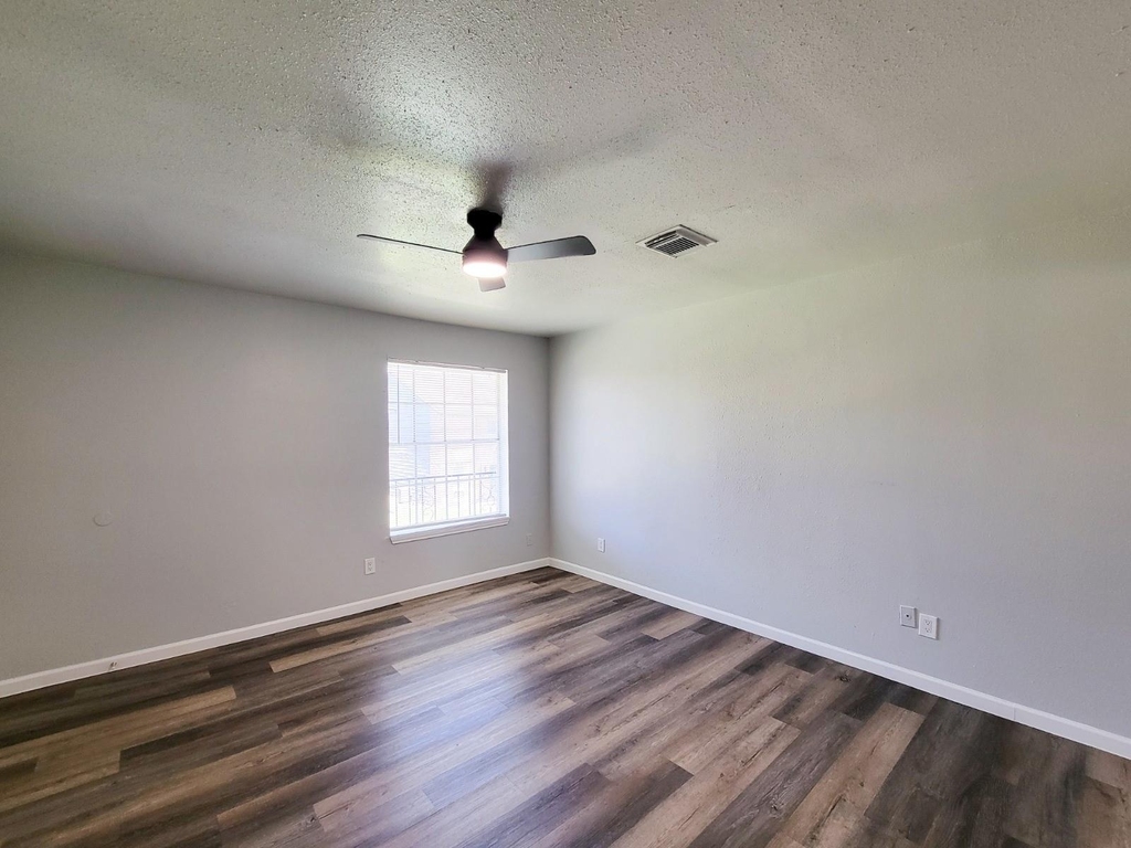 12332 Ormandy Street - Photo 14