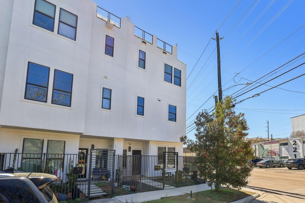 1771 Michigan Street - Photo 24