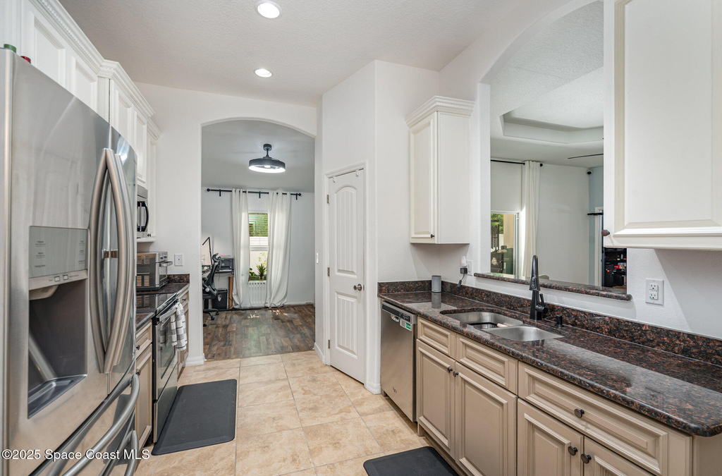 499 Bayard Avenue Ne - Photo 9