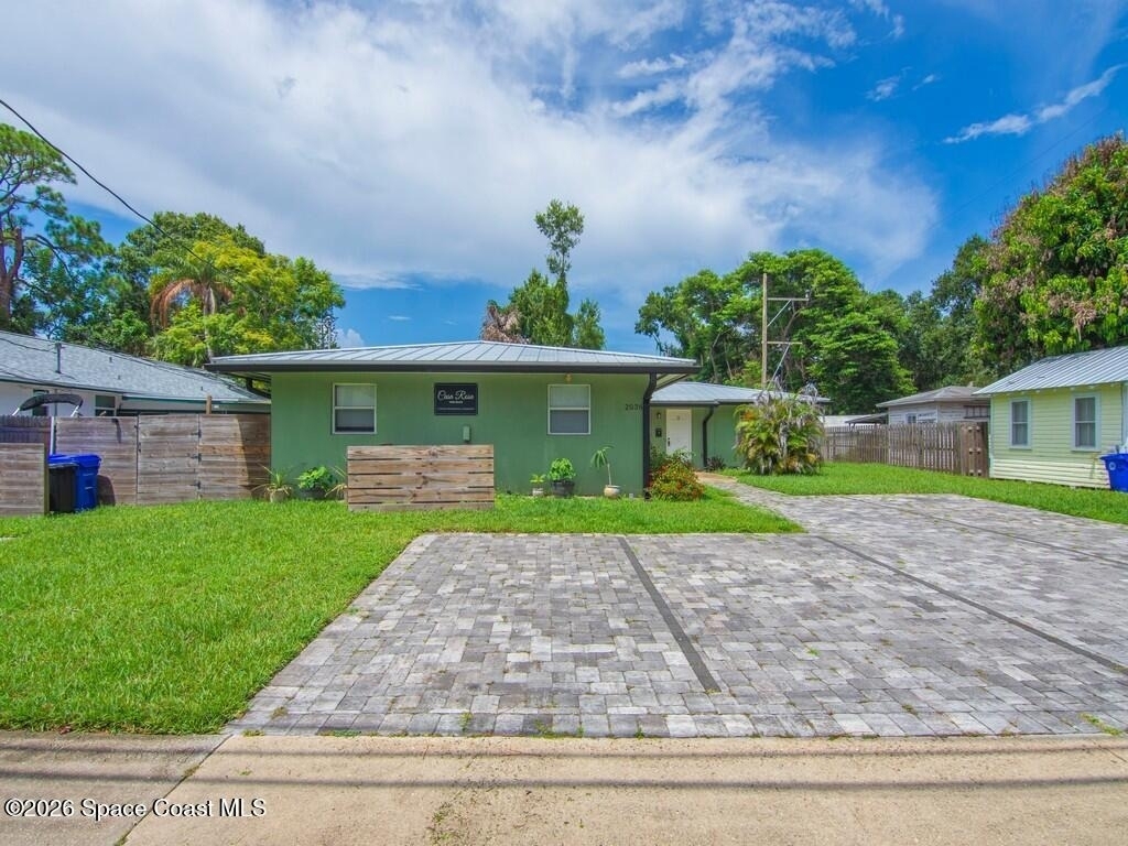2036 19th Avenue - Photo 4