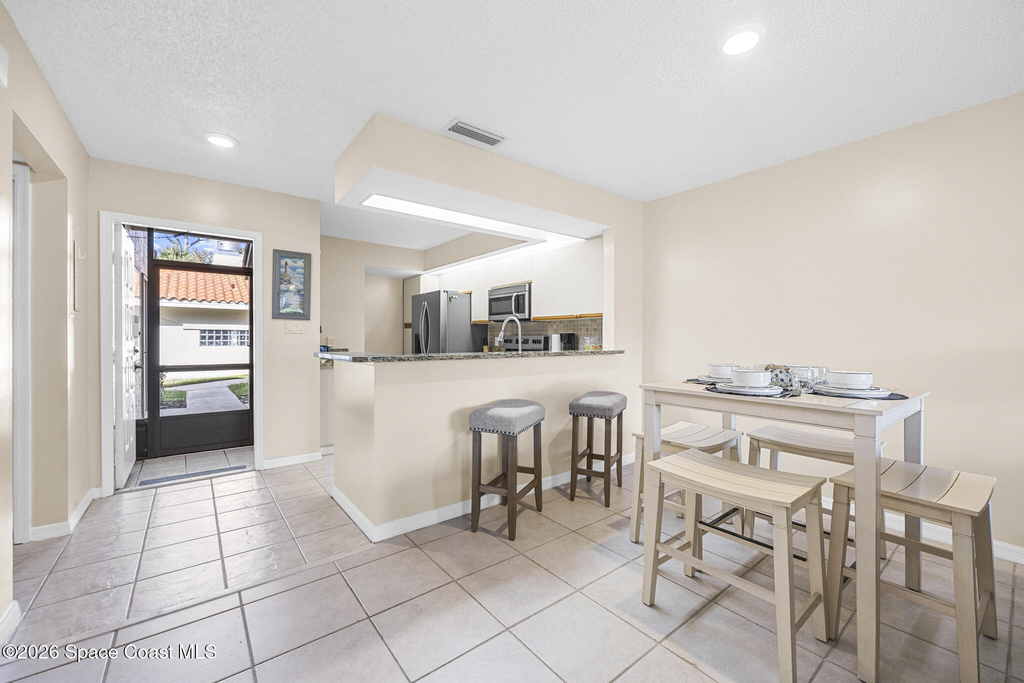 1141 Country Club Drive - Photo 2