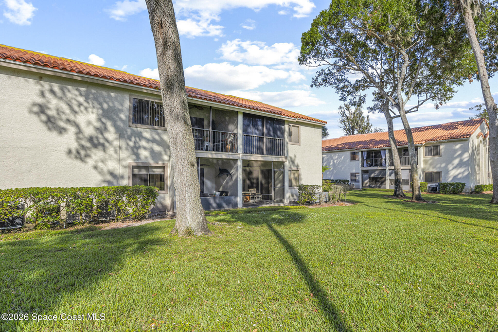 1141 Country Club Drive - Photo 24
