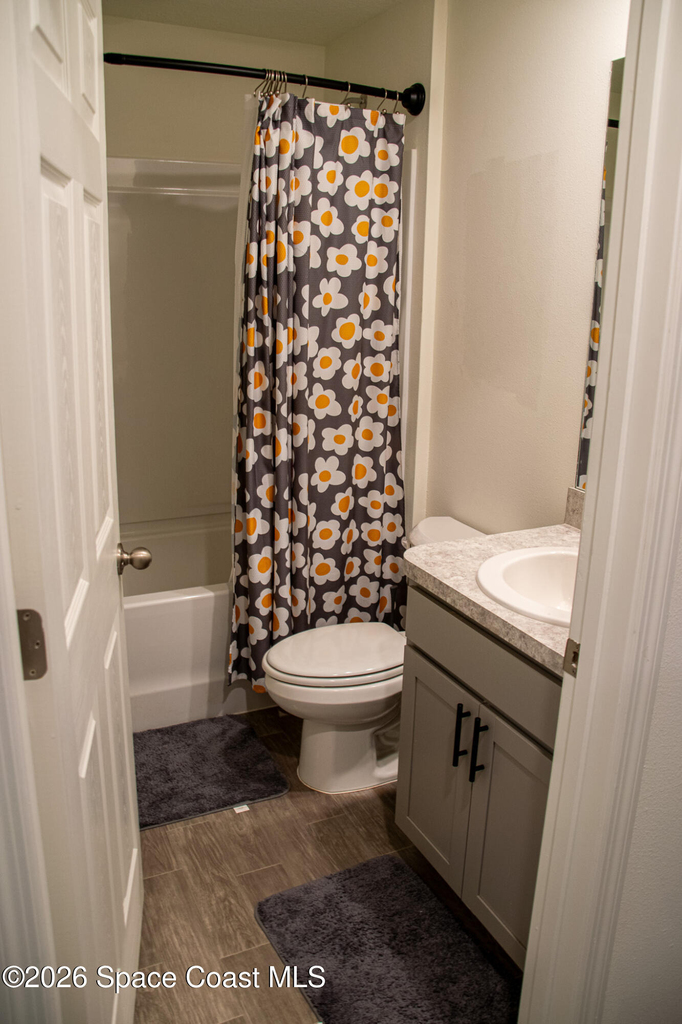 593 Haleybury Street Sw - Photo 9