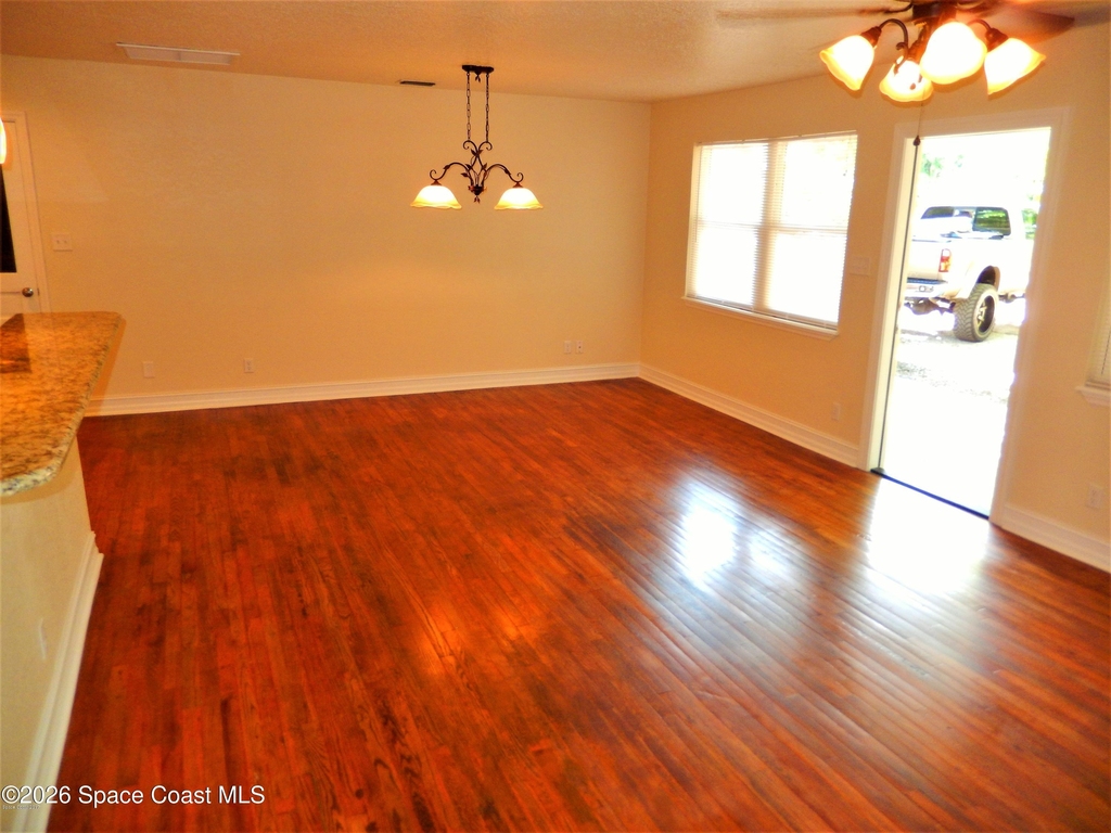 547 Church Street - Photo 4