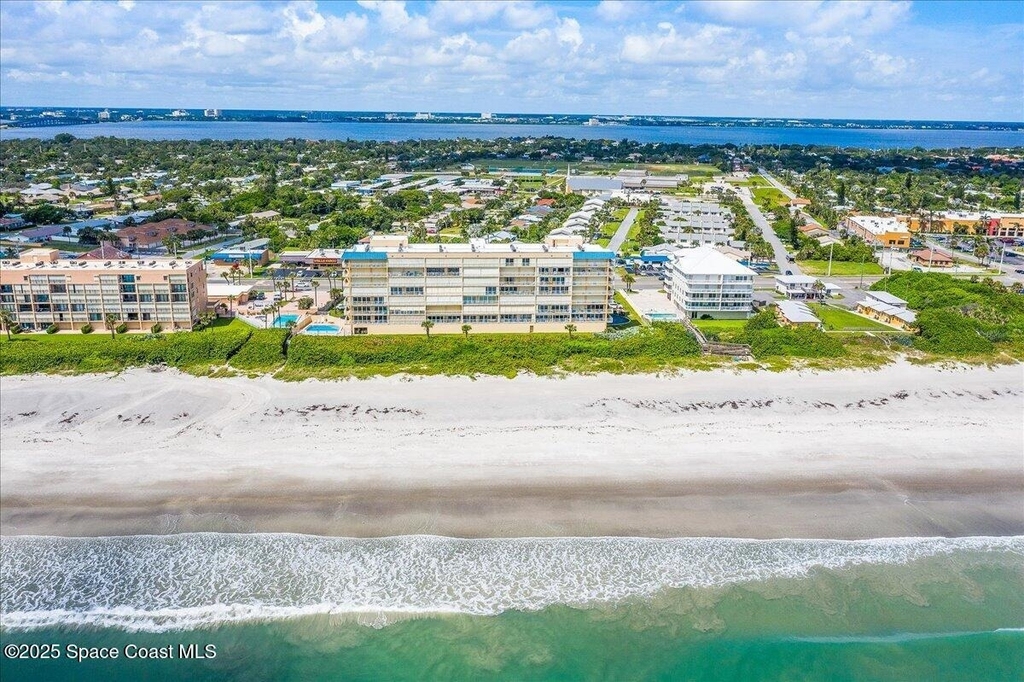 1095 N Highway A1a - Photo 35