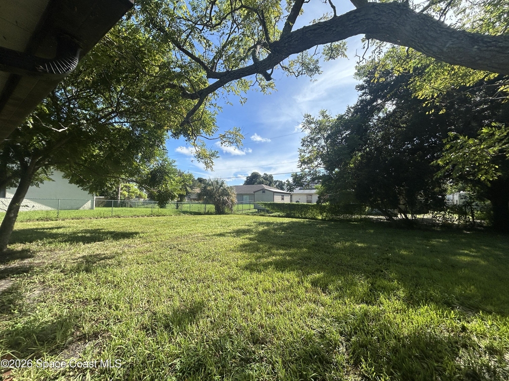 843 Emden Avenue Nw - Photo 15