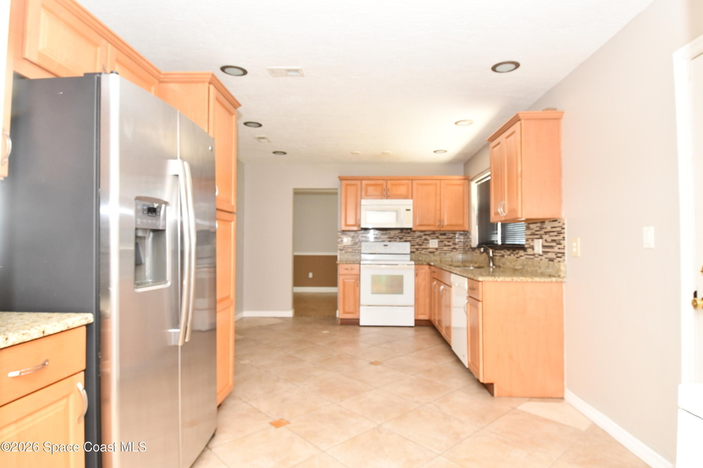 870 Angle Street Ne - Photo 6