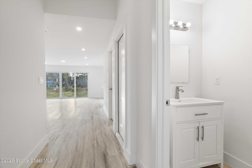 2960 Flagstaff Avenue Se - Photo 9