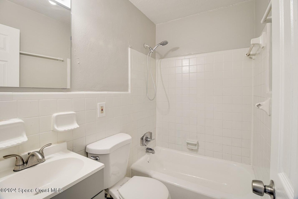 1339 W Point Drive - Photo 9