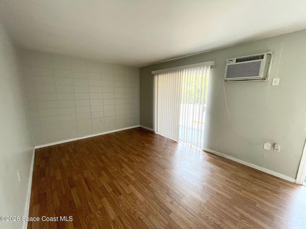1339 W Point Drive - Photo 3