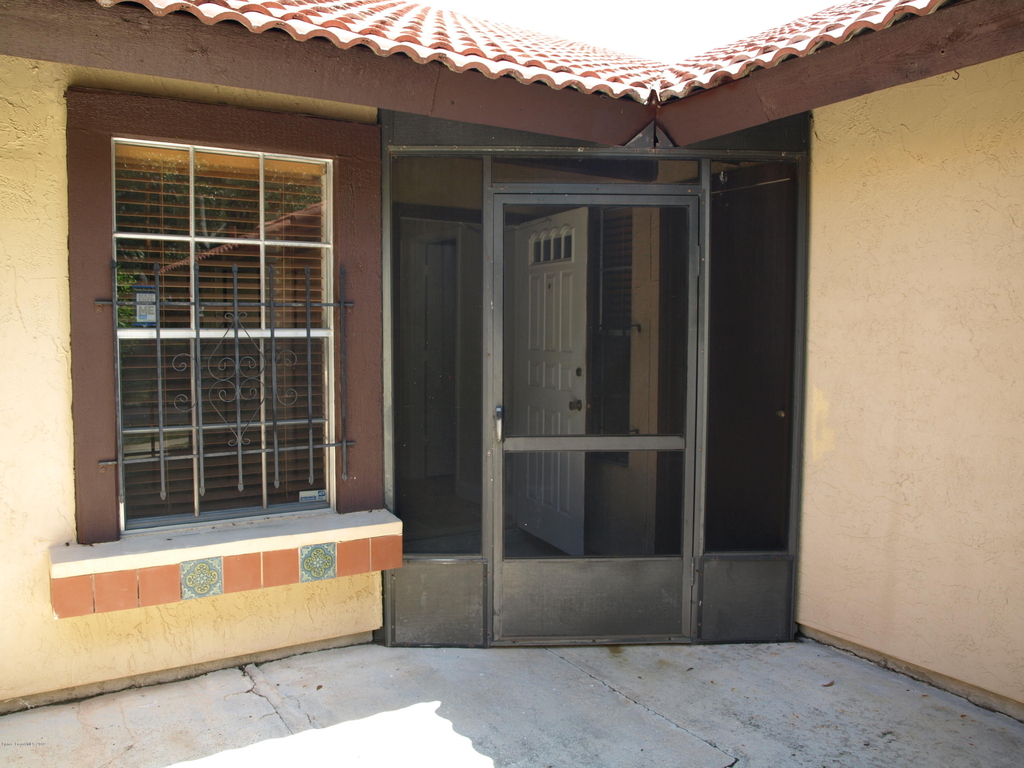 1527 Waldorf Circle Ne - Photo 2