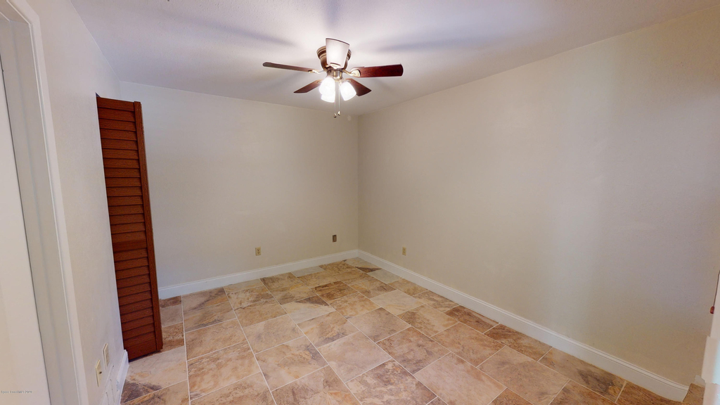1527 Waldorf Circle Ne - Photo 12
