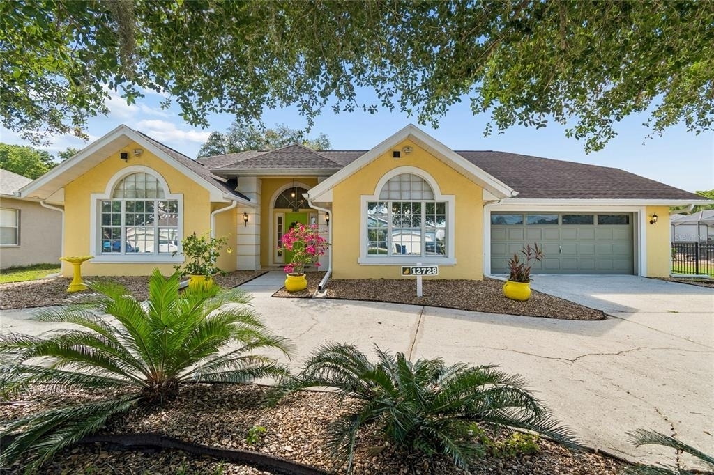 12728 Flamingo Parkway - Photo 2