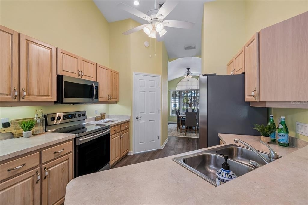 12728 Flamingo Parkway - Photo 16