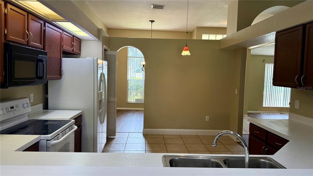 9917 Colonnade Drive - Photo 11