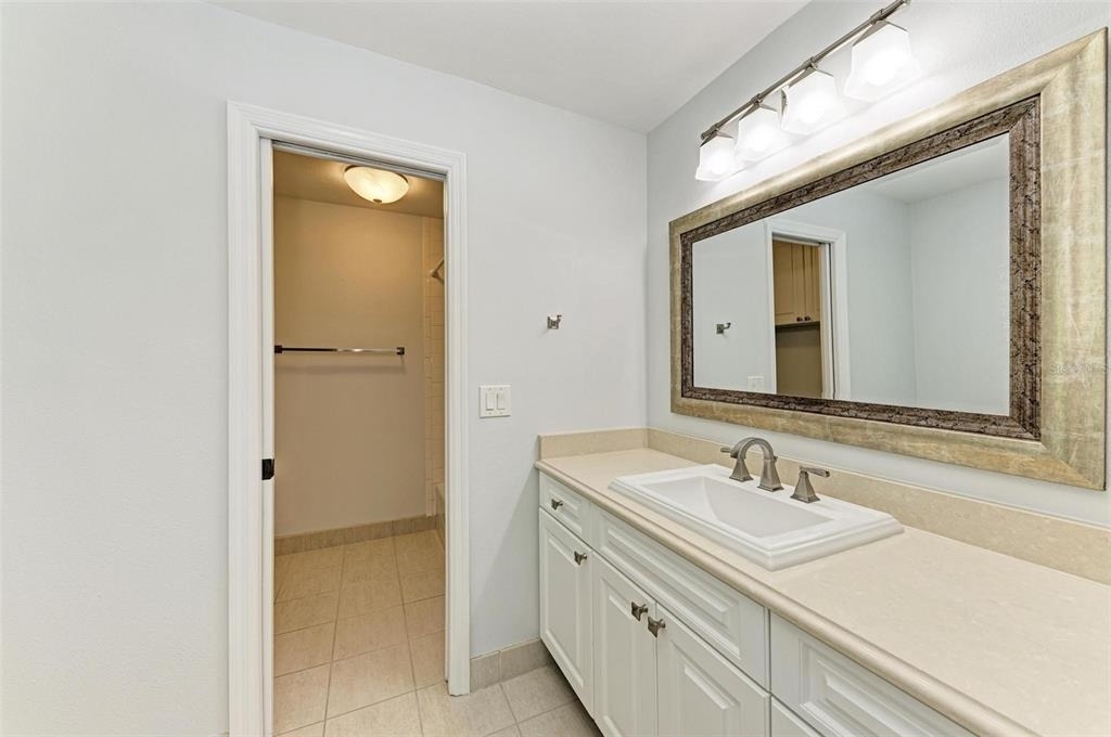 2927 W Gandy Boulevard - Photo 32