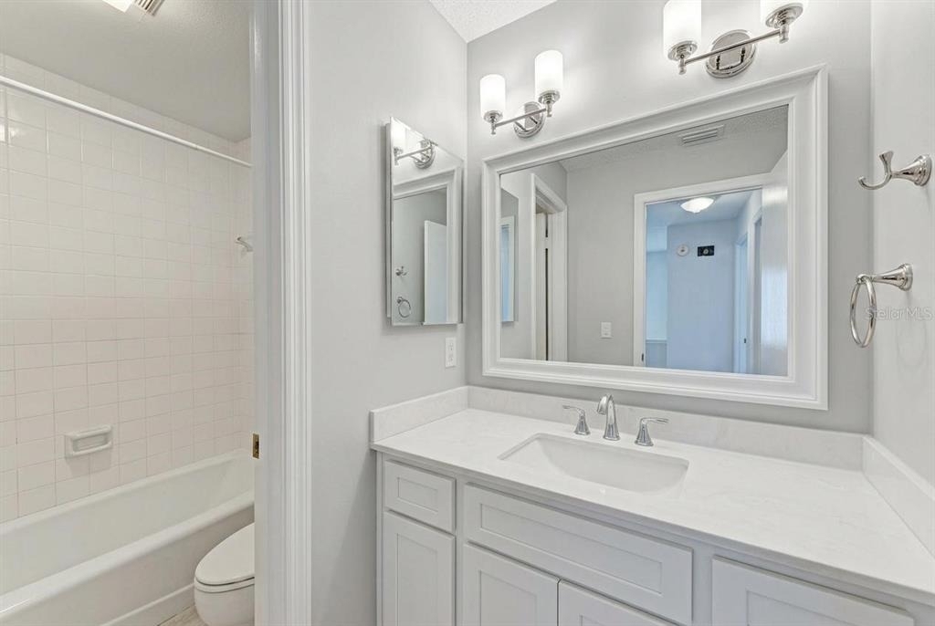 2927 W Gandy Boulevard - Photo 37