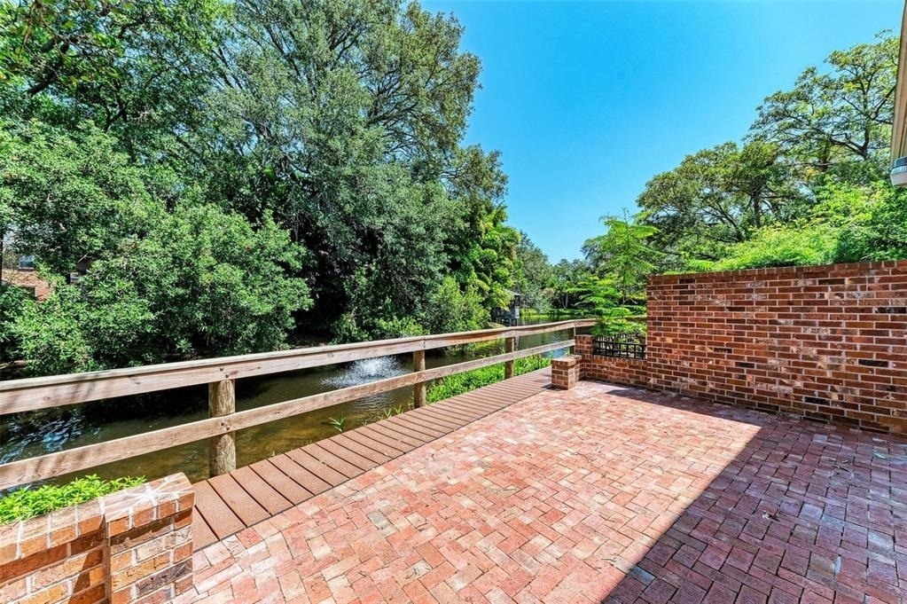 2927 W Gandy Boulevard - Photo 40