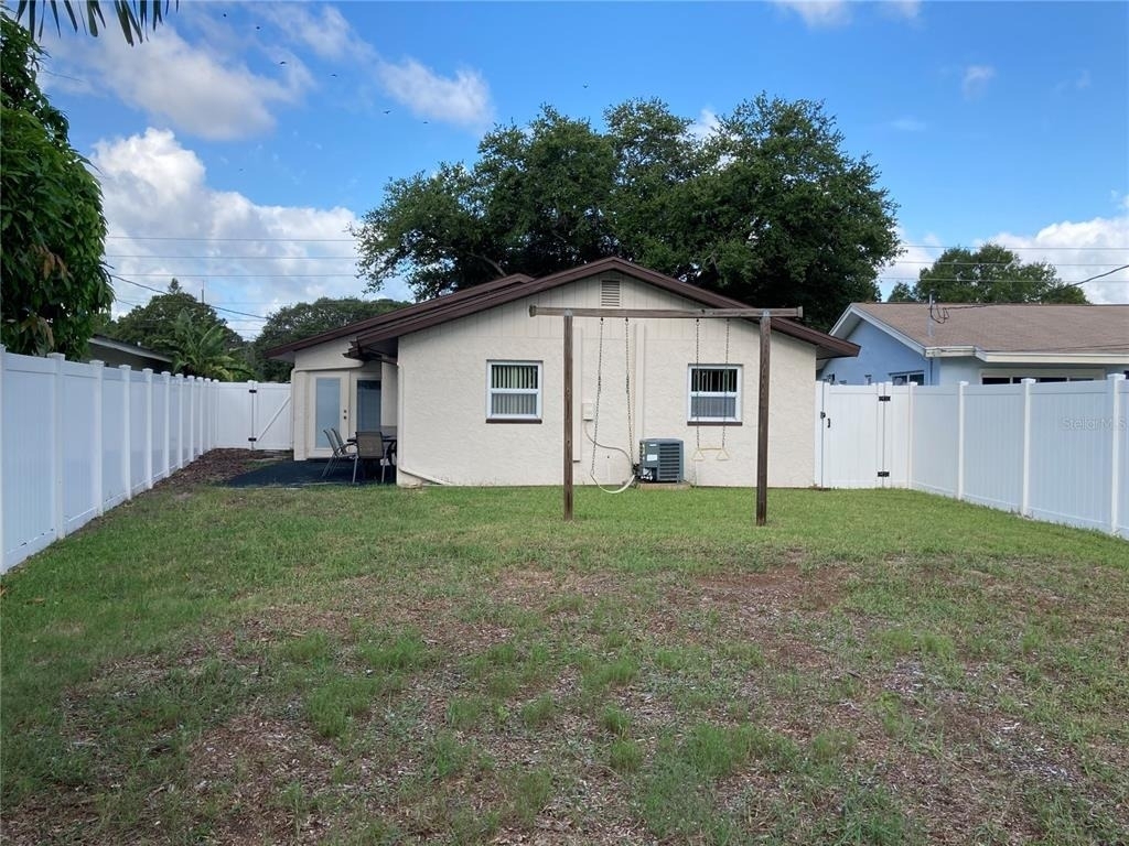 1319 35th Street N - Photo 14