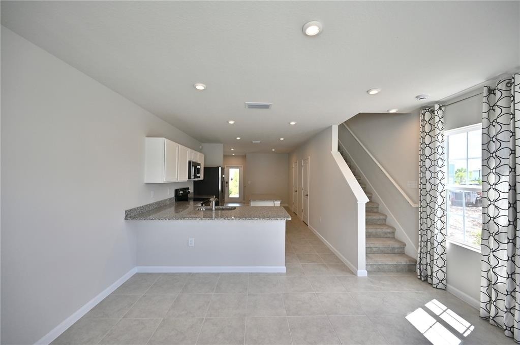 14261 Crimson Avenue - Photo 7