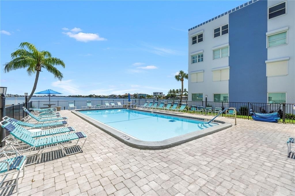 5575 Gulf Boulevard - Photo 34