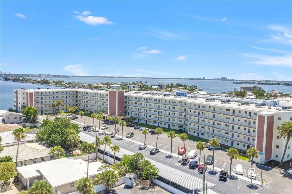 5575 Gulf Boulevard - Photo 41