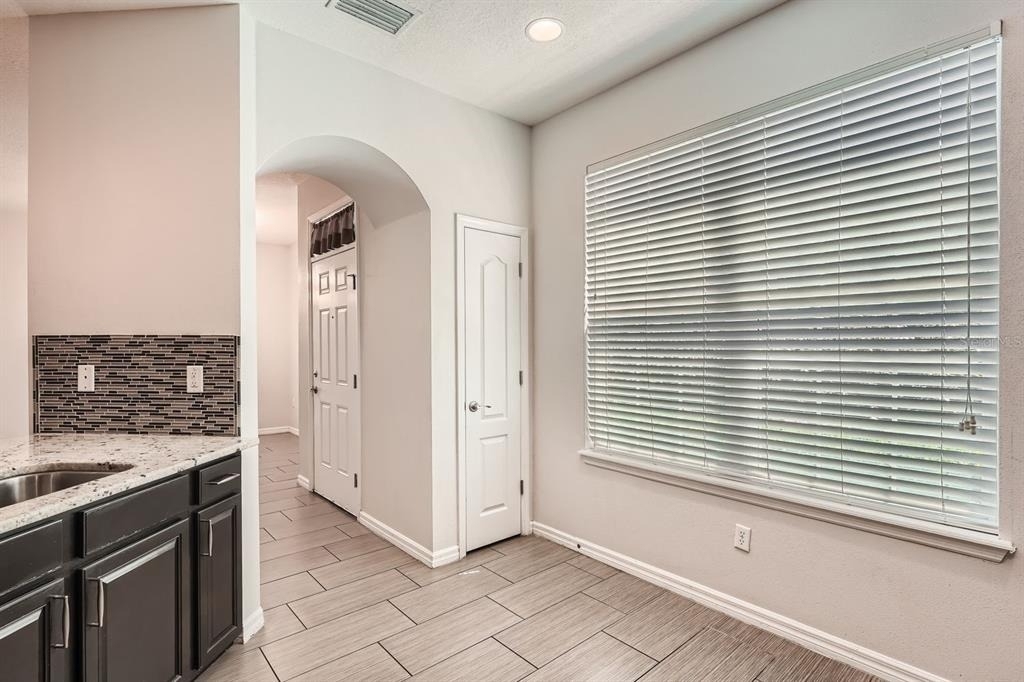 7001 Interbay Boulevard - Photo 11