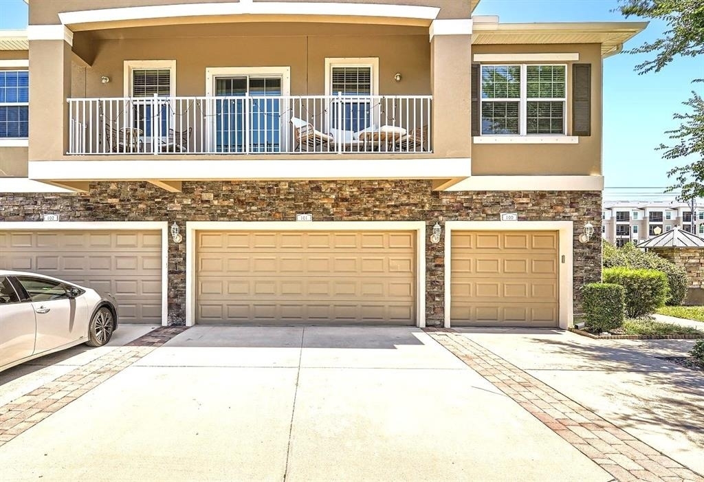 7001 Interbay Boulevard - Photo 0