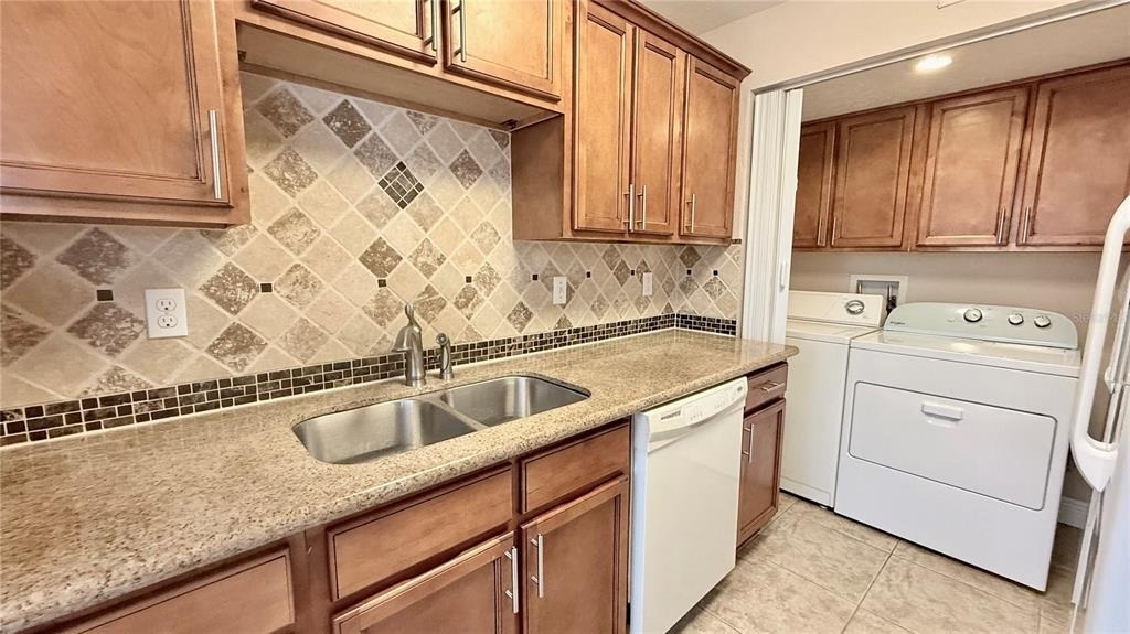 524 Orange Drive - Photo 5