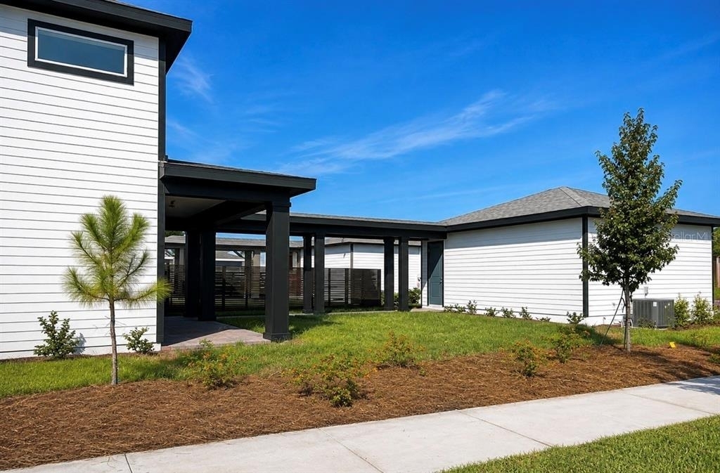 3082 Voyager Avenue - Photo 4