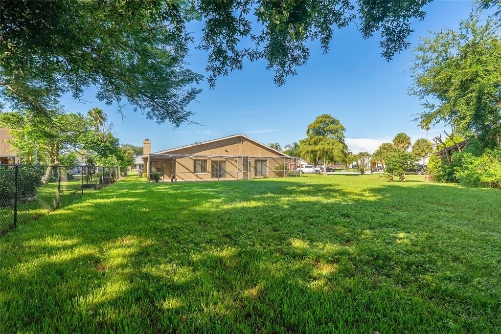 712 E Flag Way - Photo 1